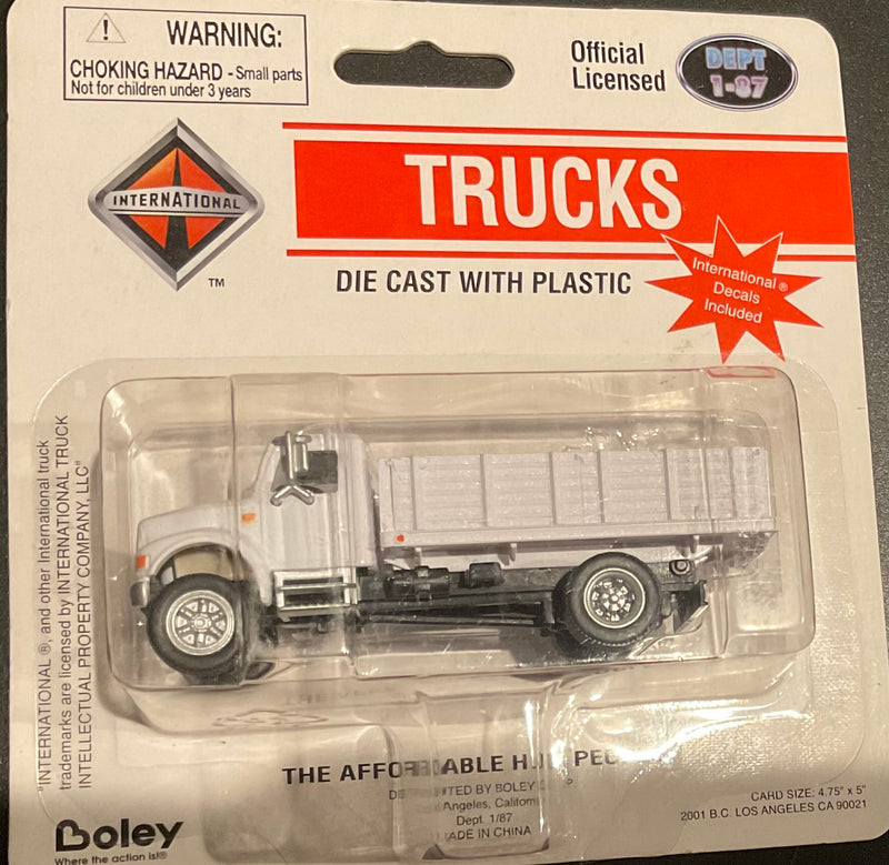 Boley H.O. Scale International Diecast Truck with Plastic 4034-77 1:87 Scale