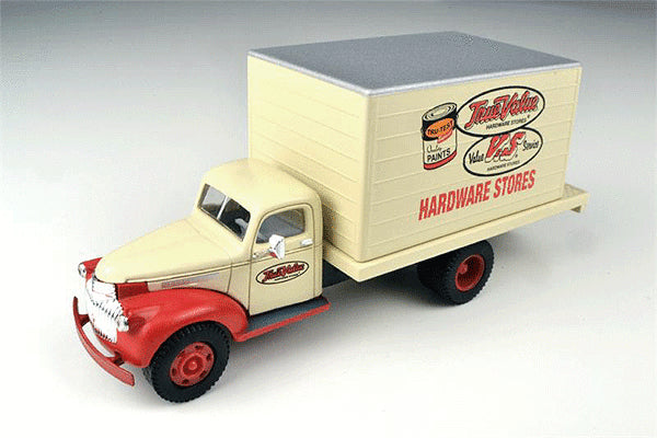 Mini Metals H.O. Scale 30348 1941-1946 Chevrolet Box-Body Delivery Truck - Assembled - Mini Metals(R) -- True Value Hardware Stores (white, red)