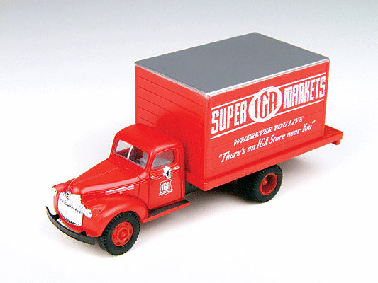 Mini Metals H.O. Scale 30334 1941-1946 Chevrolet Box Truck - Assembled - Mini Metals(R) -- IGA Super Markets (red, white)