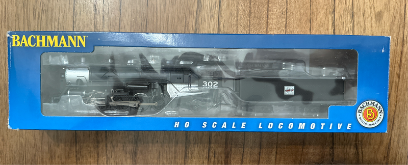 Bachmann HO-Scale 2-8-2 USRA Light Locomotive DCC Ready Western Pacific No. 302 (54404)