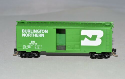 Micro Trains N-Scale 20306/1 - Boxcar, 40 Foot, PS-1 - Burlington Northern - 189286