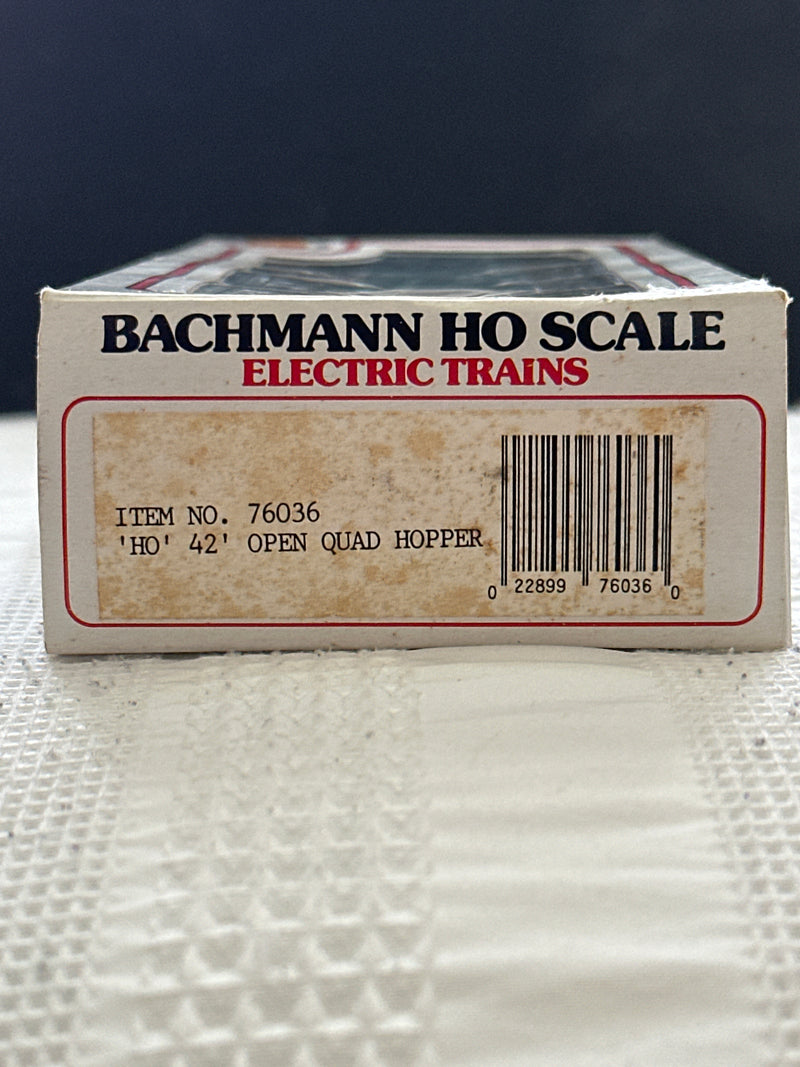 Bachmann - HO-Scale - Open Quad Hopper with Coal Load - The Rock - No. 133274 - 76036