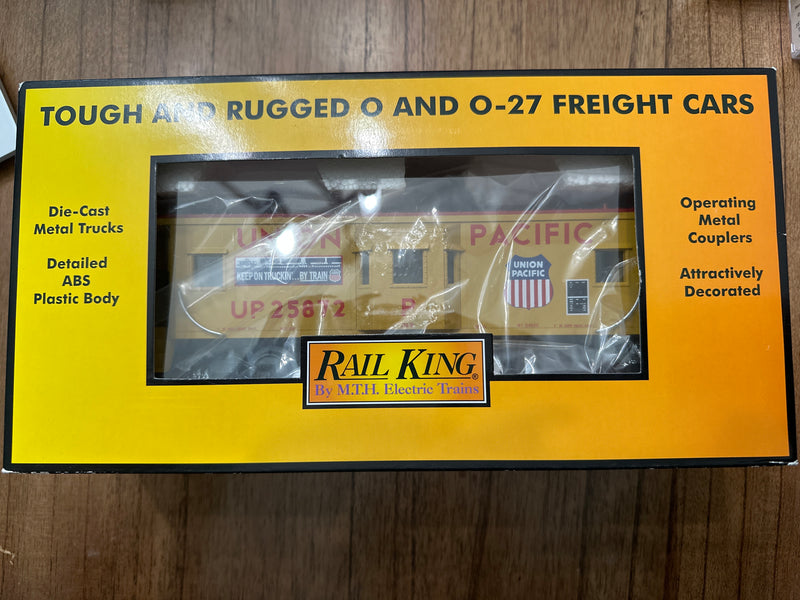 Rail King - O-Scale - Bay Window Caboose - Union Pacific - No. 25872 - 30-4225C