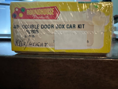 Roundhouse Miniature HO-Scale 40' Double Box Car Kit No. 298898 (10805)