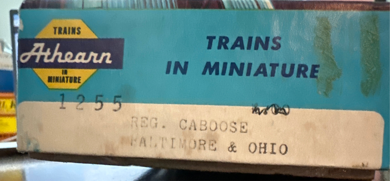 Athearn Miniature HO-Scale Regular Caboose Kit Baltimore and Ohio No. 1769 (1255)