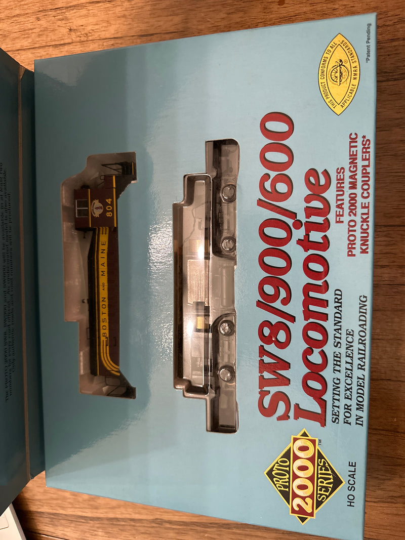 PROTO 2000 HO-Scale SW8/900/600 - Locomotive - Boston and Maine - No. 804 - 30082