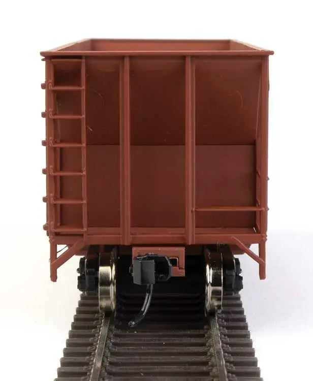 WalthersMainline HO-Scale 34’ 100-Ton 2-Bay Hopper Southern 