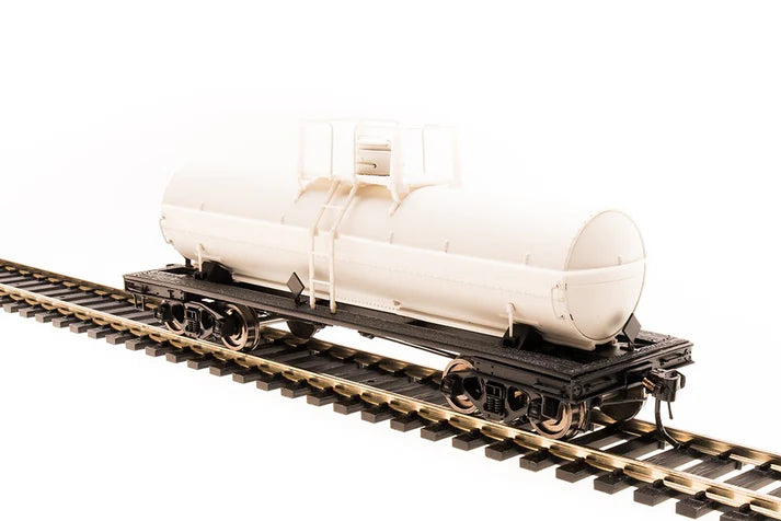 Broadway Limited Imports H.O. Scale 6128-1 Unlettered 6000 Gallon Letter Tank Car
