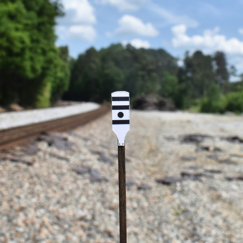 O Scale - Southern Railway Whistle Posts - 2 Pack – A&S Trains