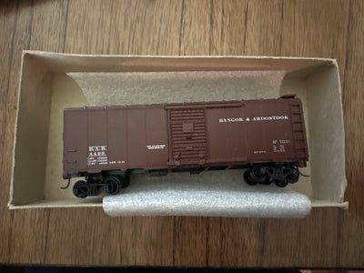 Athearn Miniature HO-Scale 40' Boxcar Bangor and Aroostook No. 4499 (1050-2)