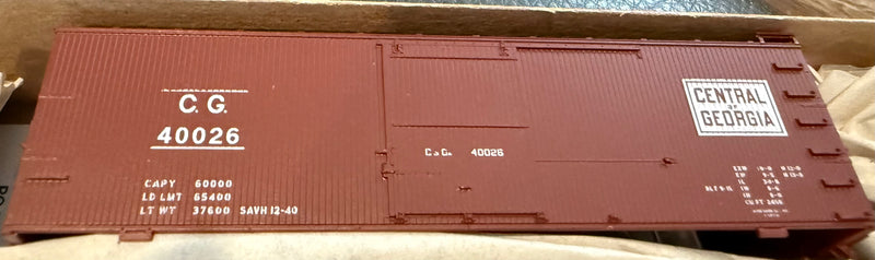 Accurail H.O. Scale 1311 36’ Dbl Sheath Boxcar Central of Georgia Fishbelly Underframe 40026