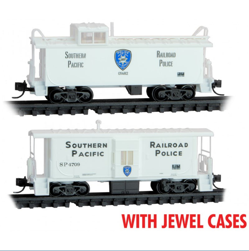Micro-Trains N Scale 983 00 212 Railroad Police Caboose, Southern (2-pack)
