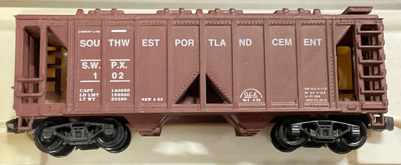 N Scale Deluxe Innovations 2 Bay Covered Hopper 7100 SWP Cement