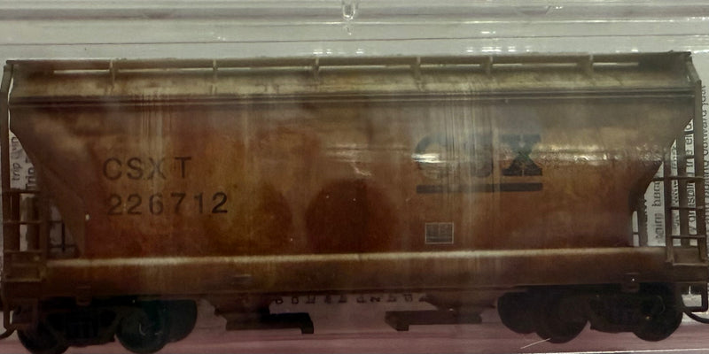 Micro Trains N Scale 092 44 351 2-Bay Covered Hopper CSX 226712