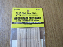 Blair Line H.O. Scale 112 Laser-Cut 2-Lane Curved Wood Grade Crossing 25-27" Radius