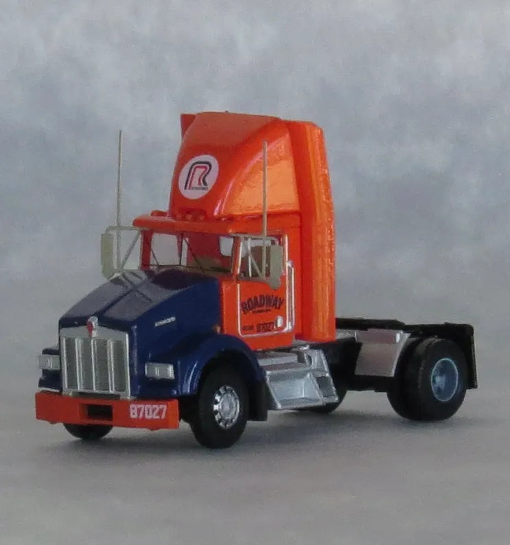 Trainworx N-Scale 48084-02 Kenworth Tractor Roadway