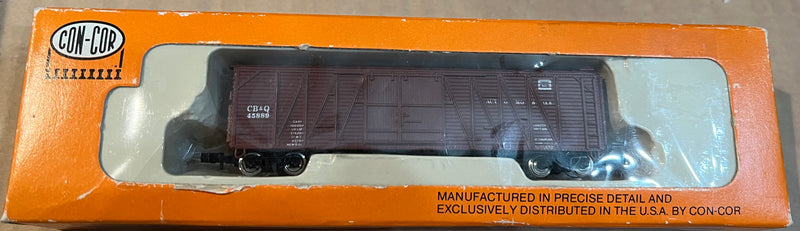 N Scale - Con-Cor - 1321A - Boxcar, 50 Foot, Wood Braced, 1 1/2 Door - Chicago Burlington & Quincy Route 45889