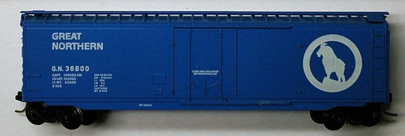 N Scale - Micro-Trains - 32020 - Boxcar, 50 Foot, Steel, Plug Door - Great Northern - 36800