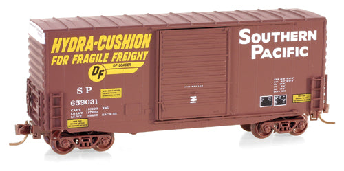 Micro-Trains N Scale 101 00 060 Southern Pacific Boxcar, 40 Foot, Hi-Cube 659031