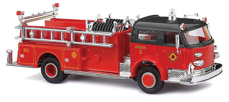 1968 American LaFrance Closed-Cab Pumper - Assembled -- Fire Department (red, black)