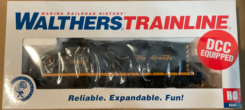 Walthers Trainline H.O. Scale 931–1015 GP9M Locomotive DCC equipped