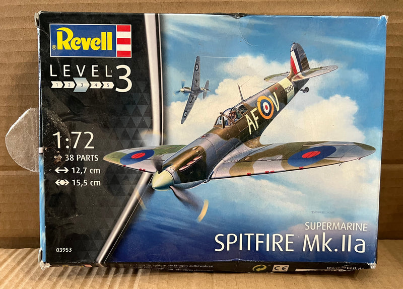 Revell 803953 Spitfire Mk.IIa Supermarine 1:72 Scale Plastic Model Kit - damaged box