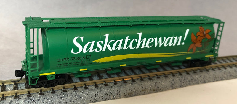 N Scale - North American Railcar - 11-10001002-16 - Covered Hopper, 4-Bay, Cylindrical HS 4550 - Saskatchewan Grain Car - 625333