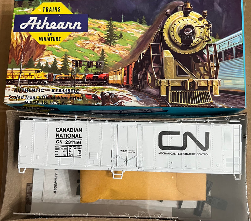 Athearn Blue Box H.O. Scale Canadian National 50’ Mechanical Reefer 
