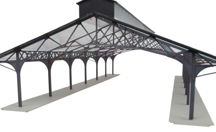 Walthers Cornerstone H.O. Scale Train shed with clear roof building kit 933-2984