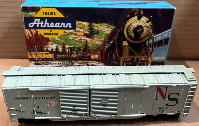 H.O. Scale - Athearn - 50’ DD Boxcar Northern Southern 