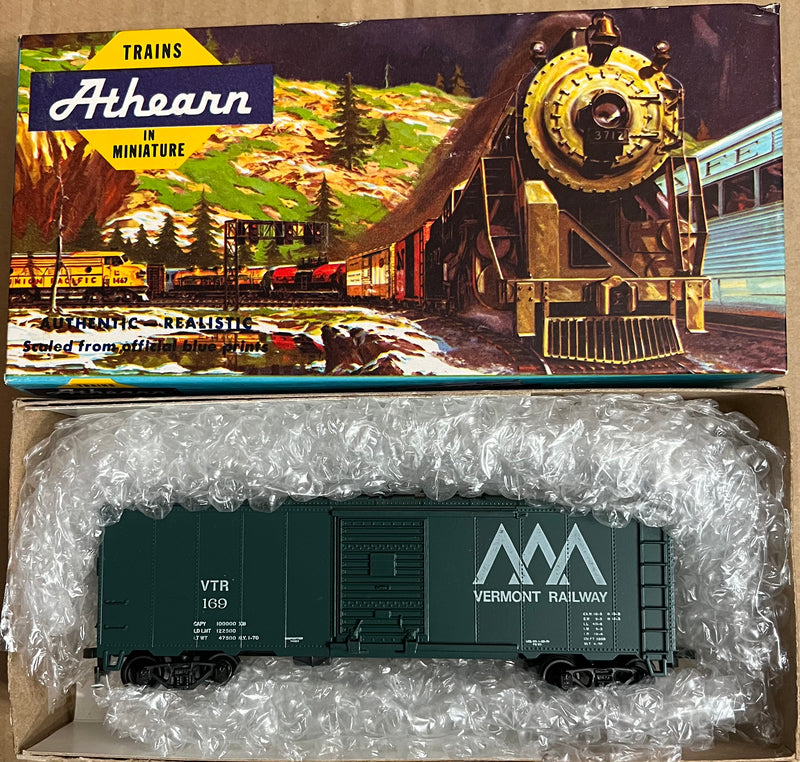 Athearn Blue Box H.O. Scale 1214 Vermont Railway 40’ Built Box car 