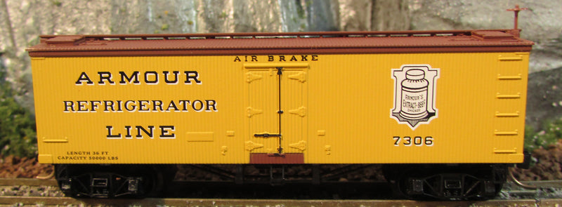 N Scale - Micro-Trains - 58030 - Reefer, Ice- Armour Refrigerator Line - 7306